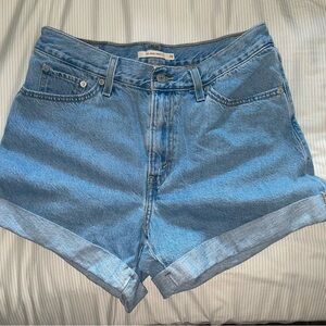 Levi's Rolled Jean Shorts High-Waisted